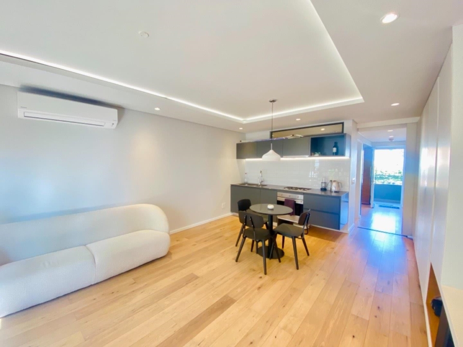 To Let 1 Bedroom Property for Rent in Sea Point Western Cape